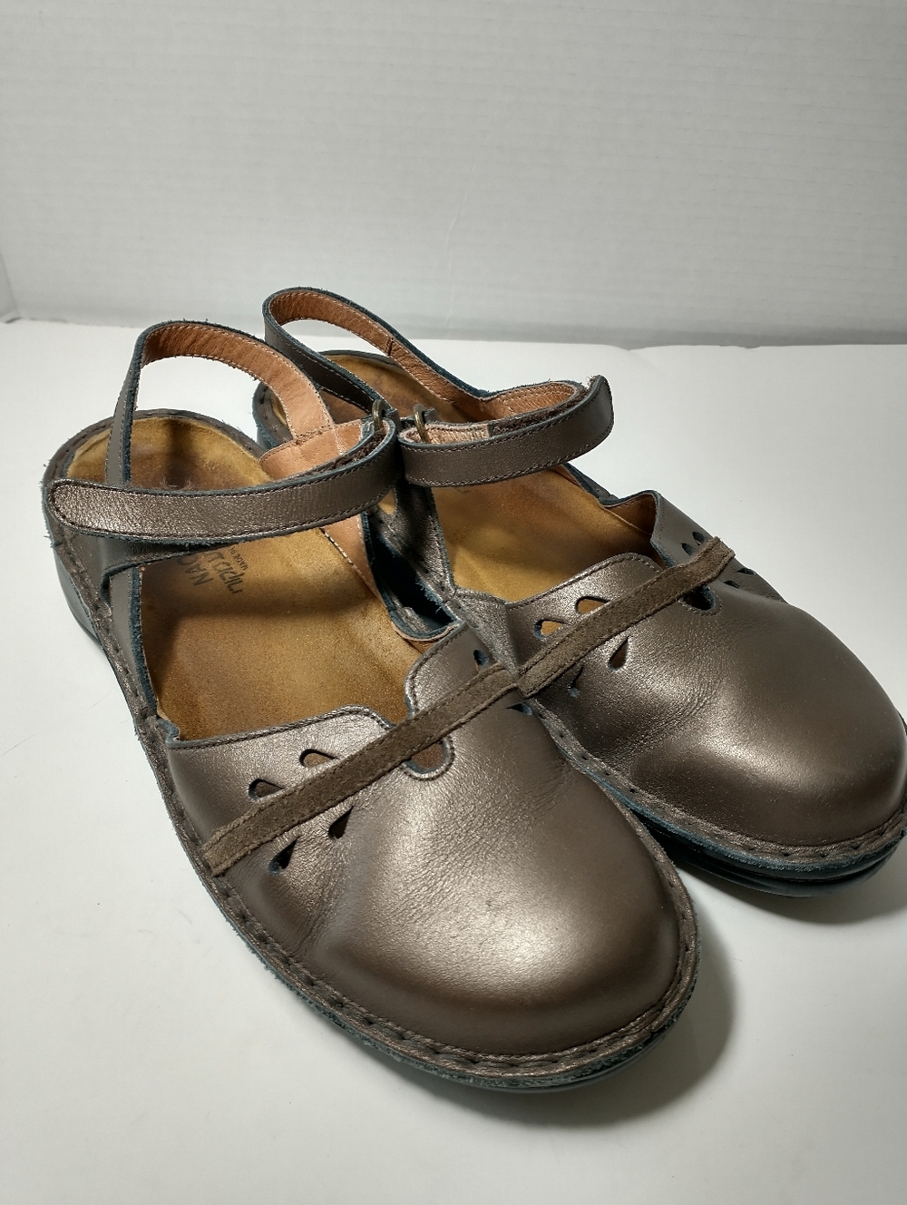 Naot Gardenia Bronze Slingback Leather Adjustable‎ Sandal Shoes, Euro 40, US 9